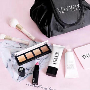 New Arrivals! Magic Quick Makeup Bag